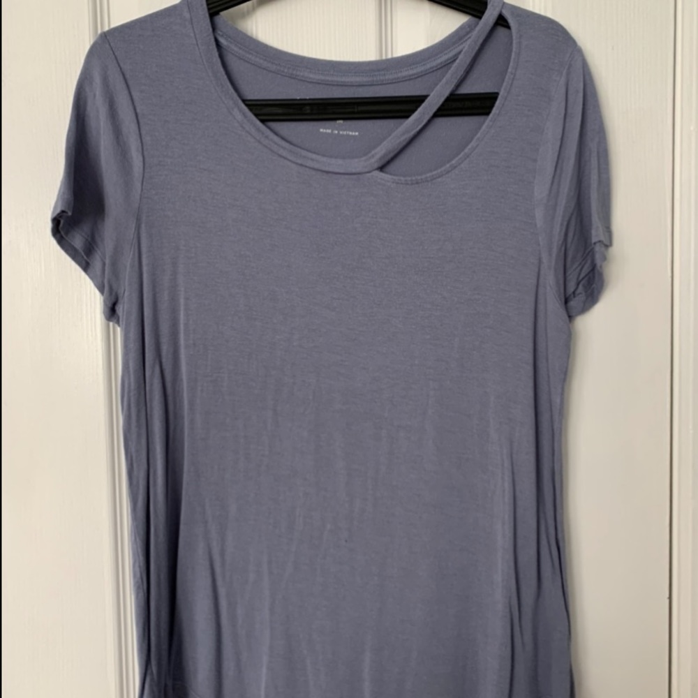 women’s cutout tee